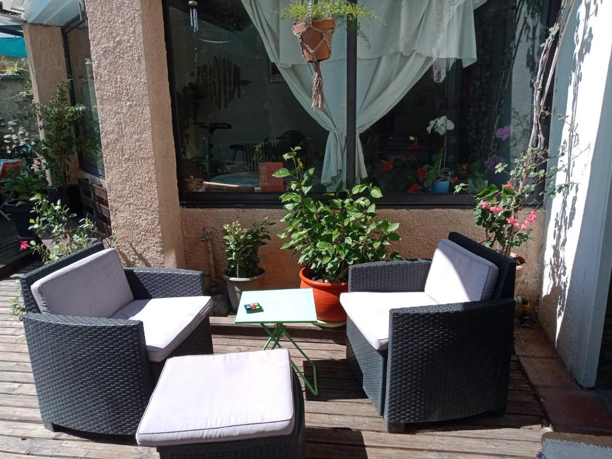 BELLE MAISON DE CARACTERE DE VILLAGE et STUDIO PISCINE Privée 9 PERS Millas Exterior foto