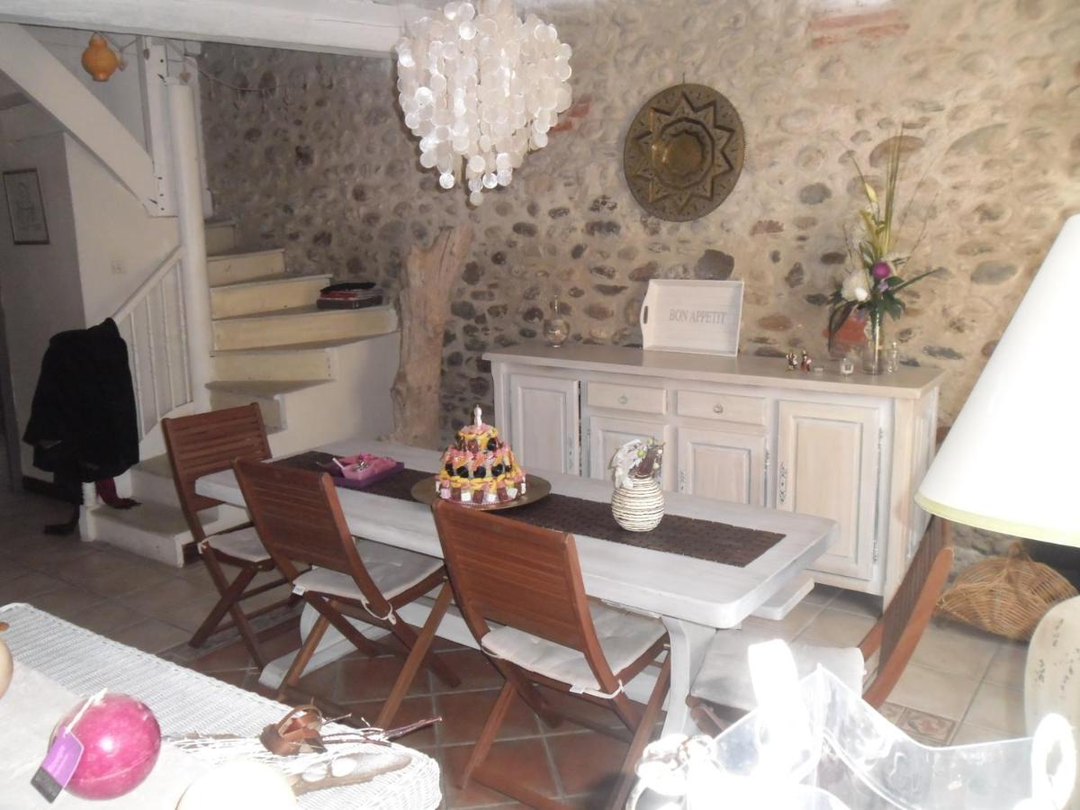BELLE MAISON DE CARACTERE DE VILLAGE et STUDIO PISCINE Privée 9 PERS Millas Exterior foto