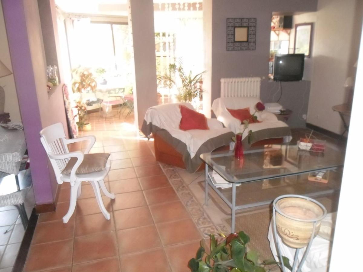BELLE MAISON DE CARACTERE DE VILLAGE et STUDIO PISCINE Privée 9 PERS Millas Exterior foto