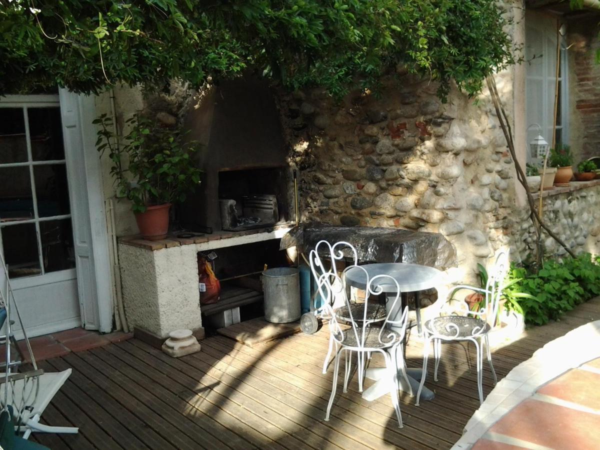BELLE MAISON DE CARACTERE DE VILLAGE et STUDIO PISCINE Privée 9 PERS Millas Exterior foto